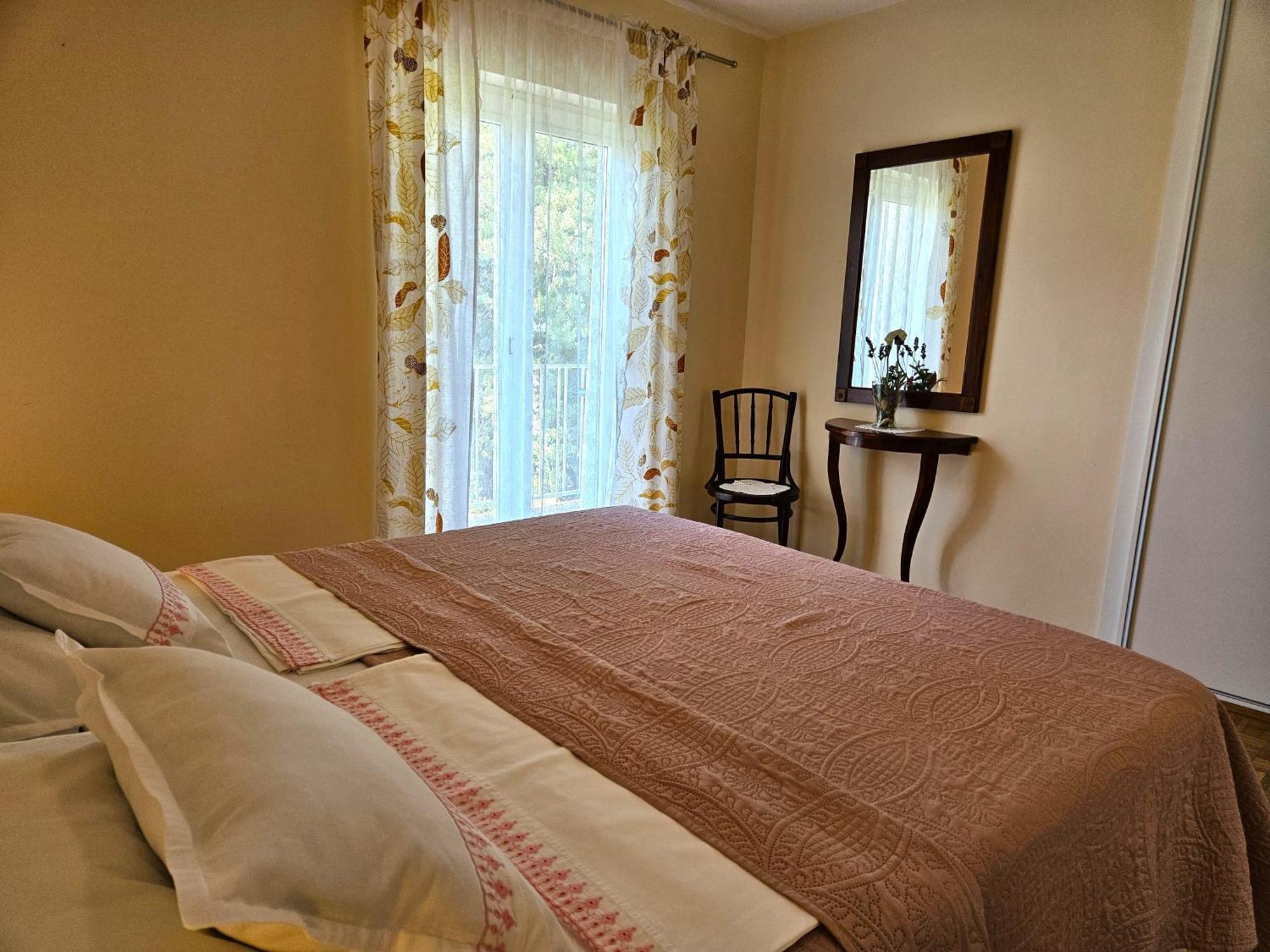 Apartment Mirko Malinska Buitenkant foto
