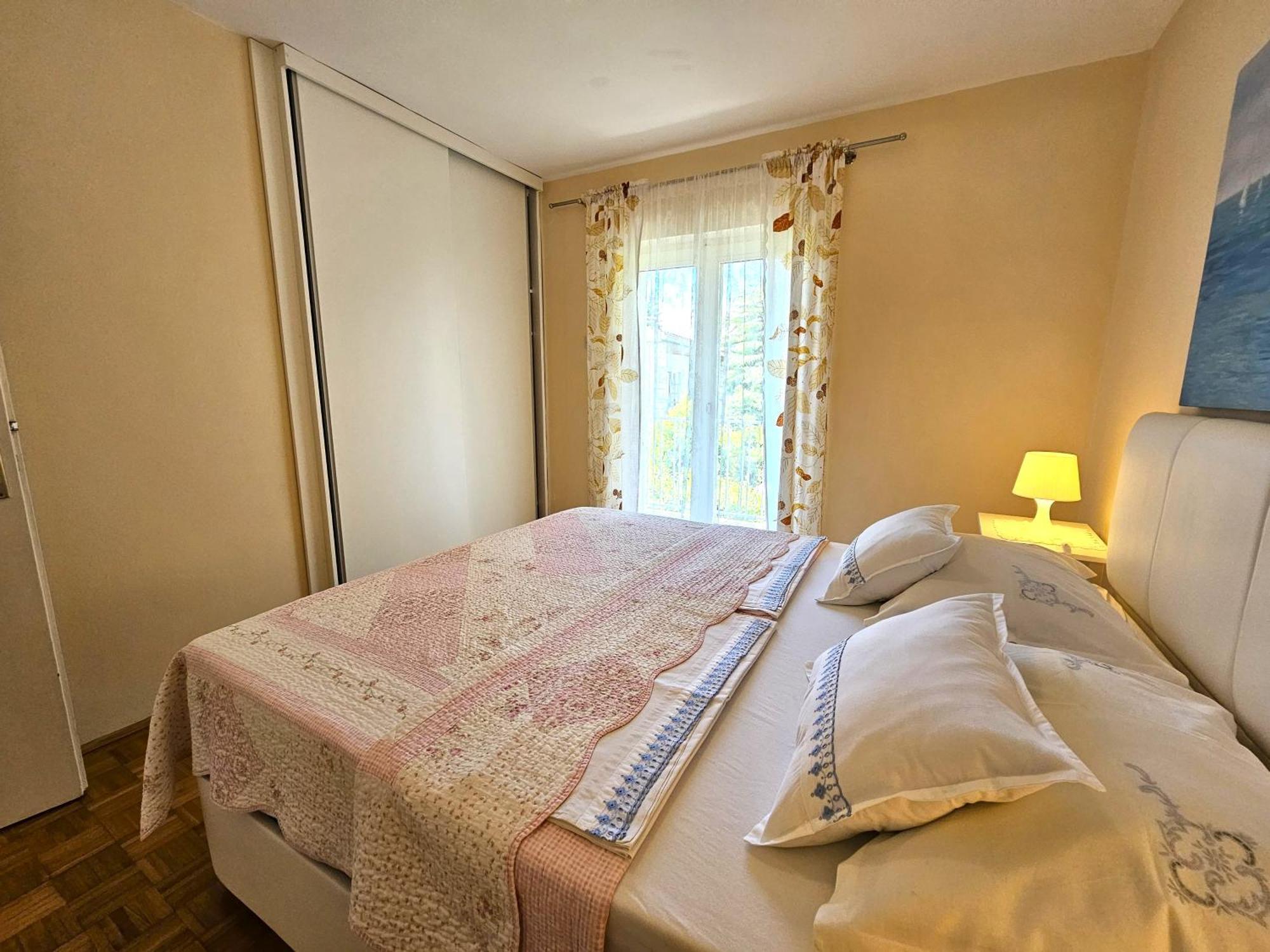 Apartment Mirko Malinska Buitenkant foto